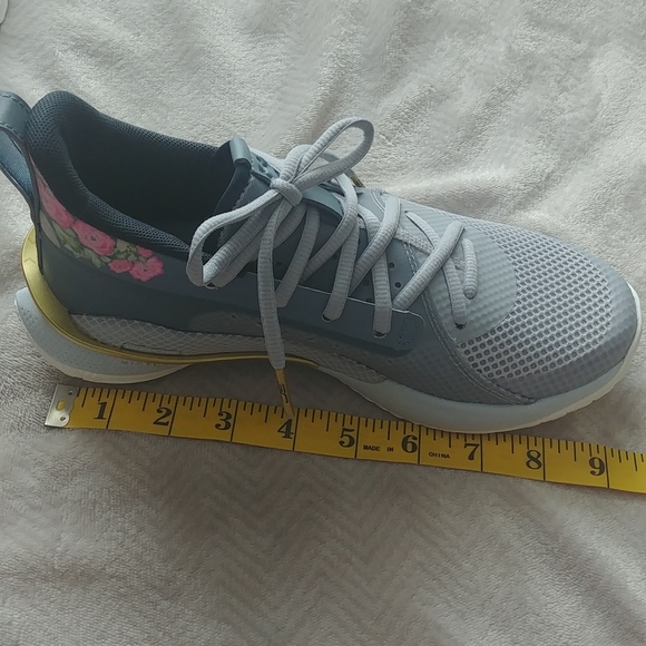 Under Armour Seth Curry 7 Chinese New Year basketball sneakers size 4.5 Youth - Picture 11 of 11